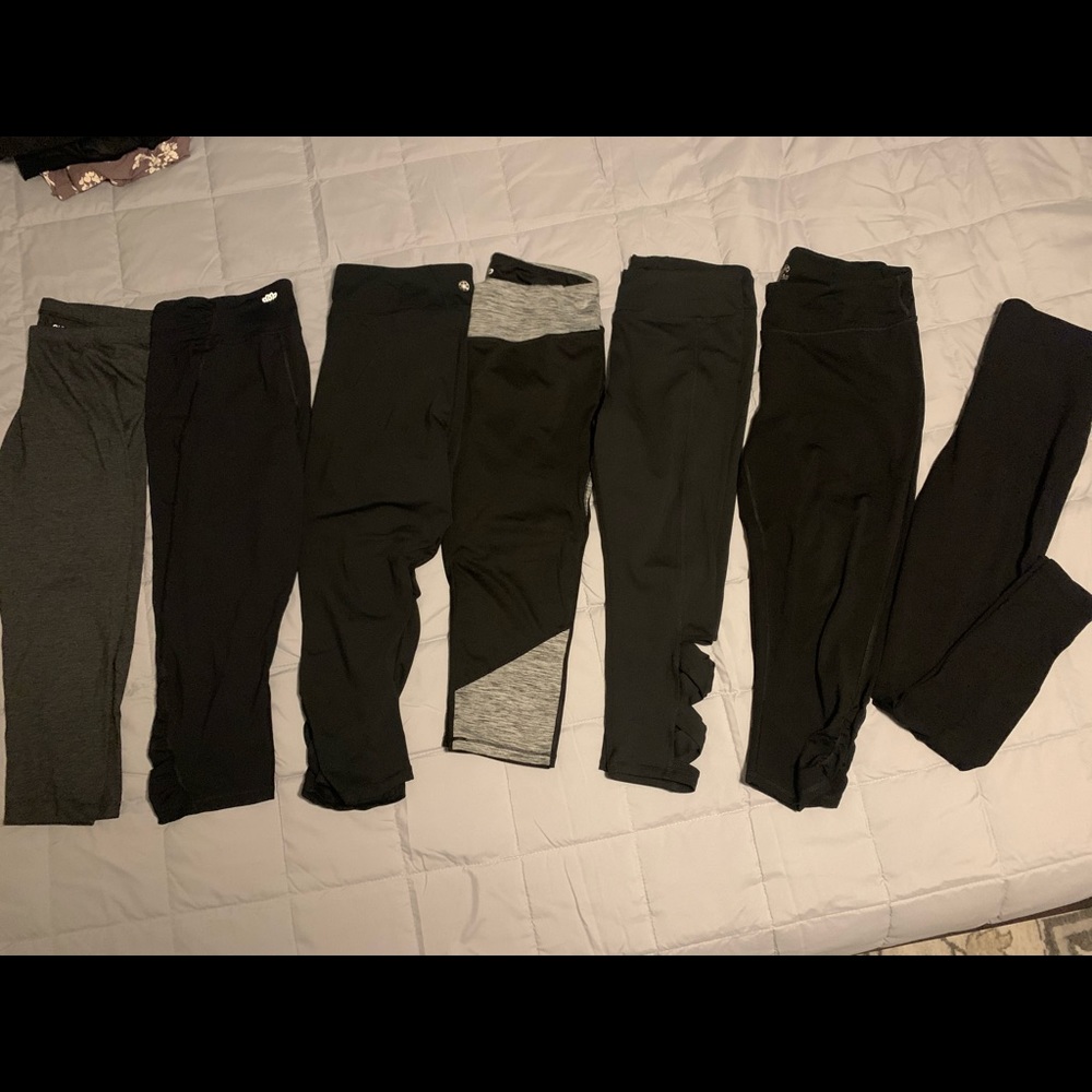 Bundle of Workout Capri Leggings L/XL